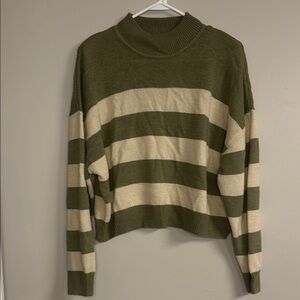 Divided H&M Large Green and Cream Striped Mock Neck Sweater